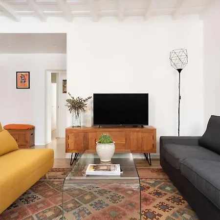 Idyllia - Cozy Retreat In Trastevere Apartment *